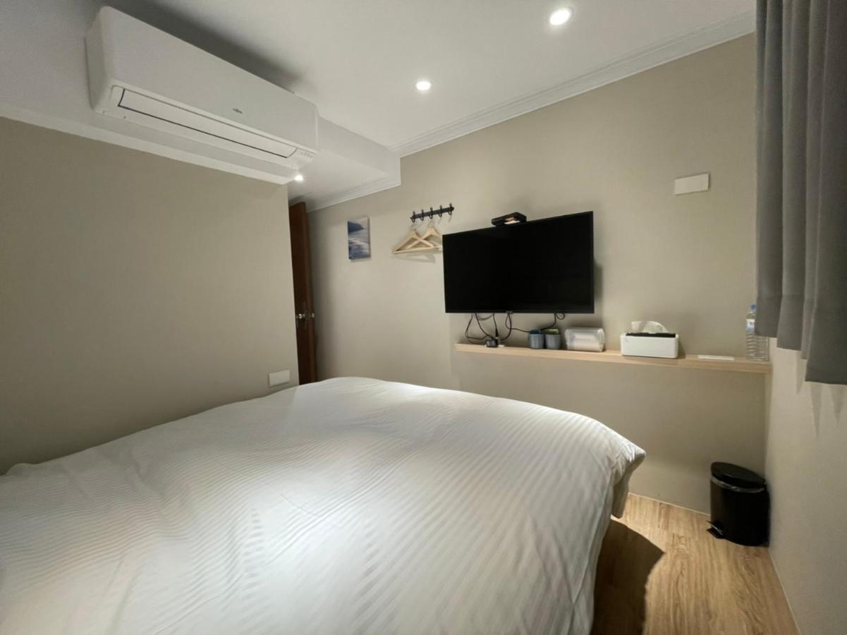 Yoshi Hotel - Tainan Station Branch Zewnętrze zdjęcie