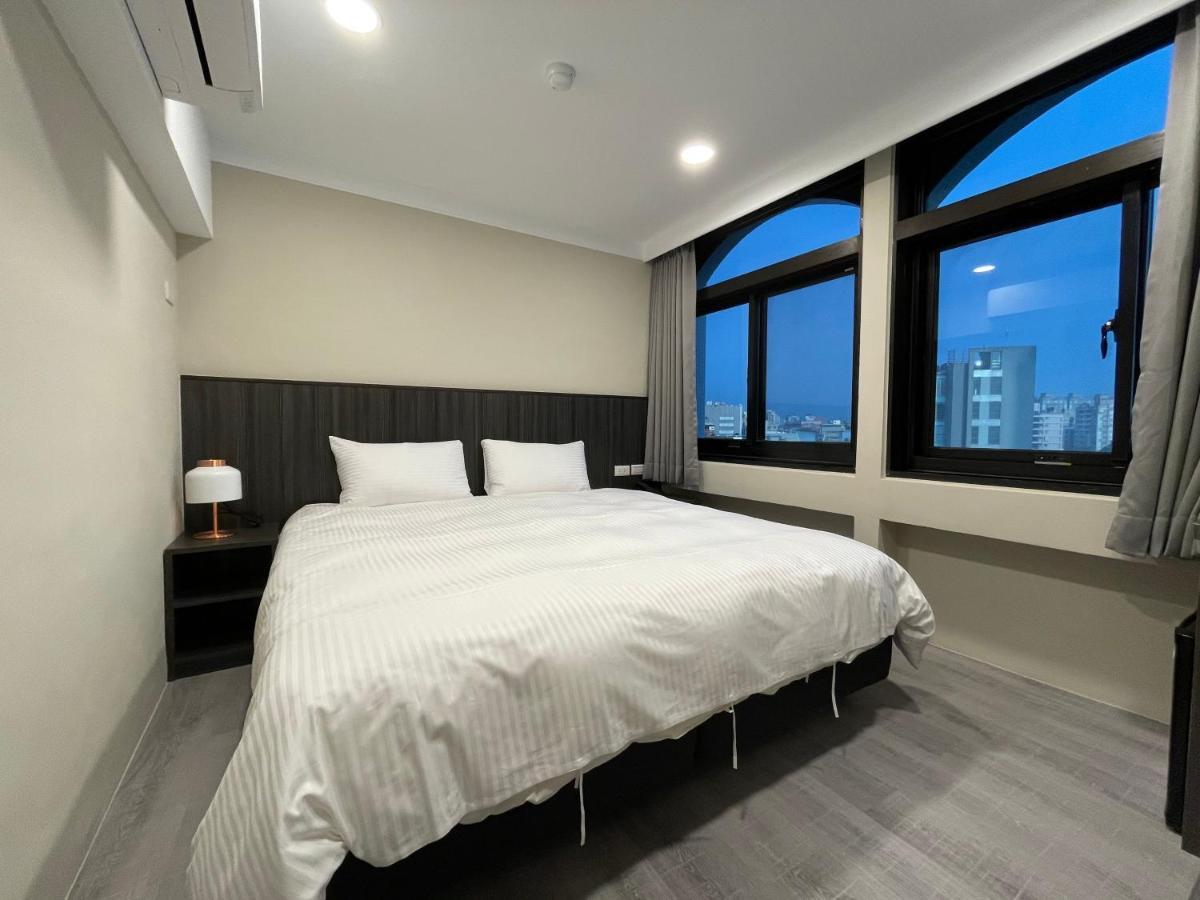 Yoshi Hotel - Tainan Station Branch Zewnętrze zdjęcie