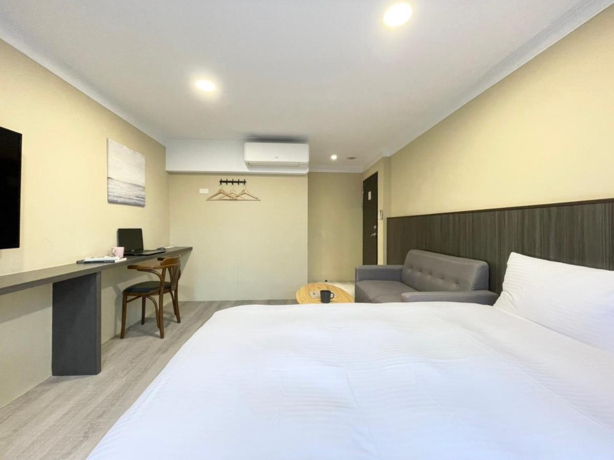 Yoshi Hotel - Tainan Station Branch Zewnętrze zdjęcie
