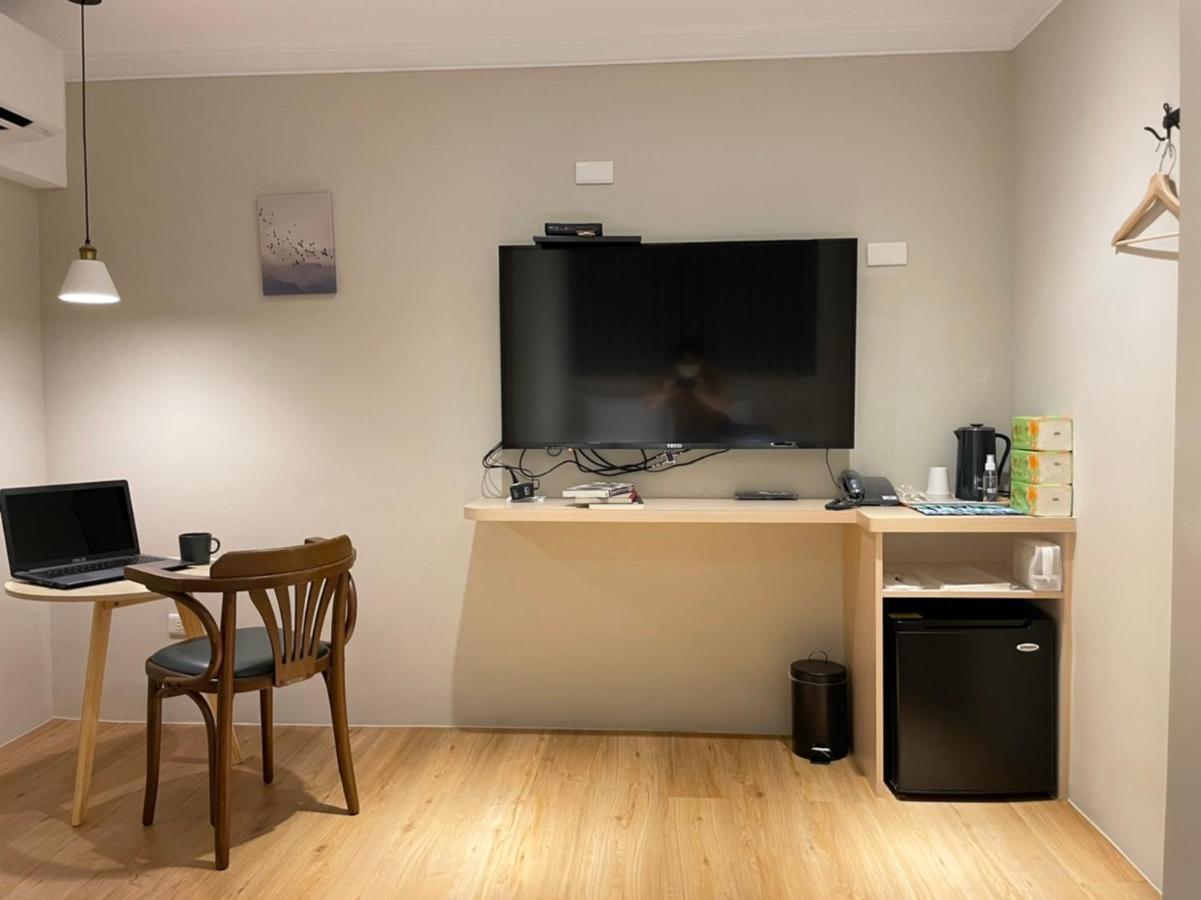 Yoshi Hotel - Tainan Station Branch Zewnętrze zdjęcie