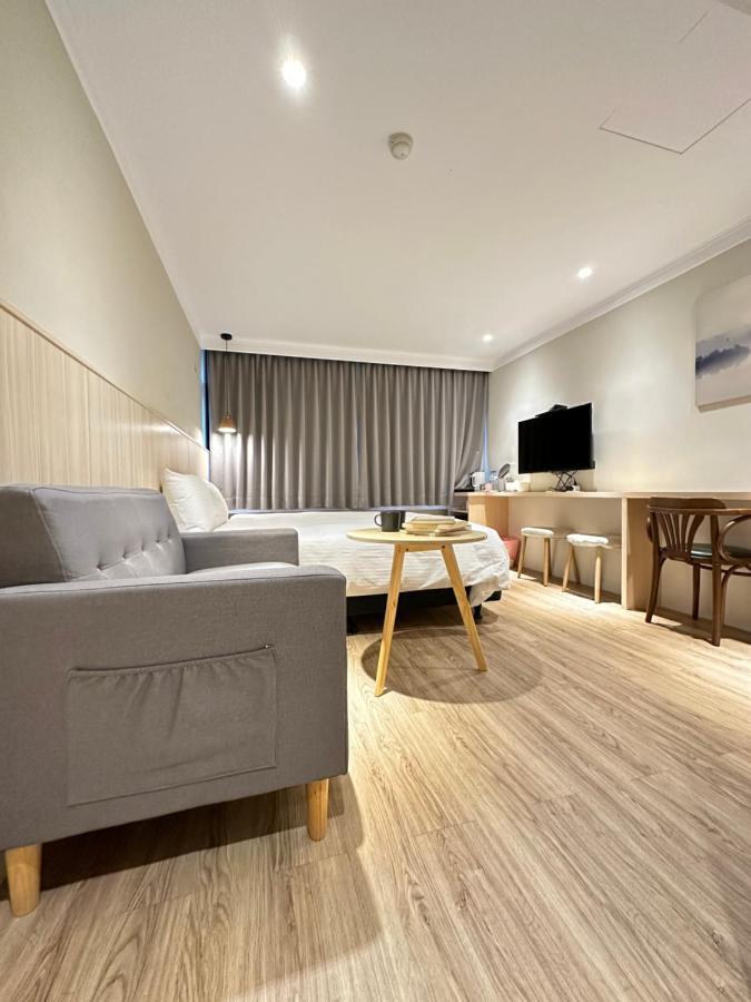 Yoshi Hotel - Tainan Station Branch Zewnętrze zdjęcie