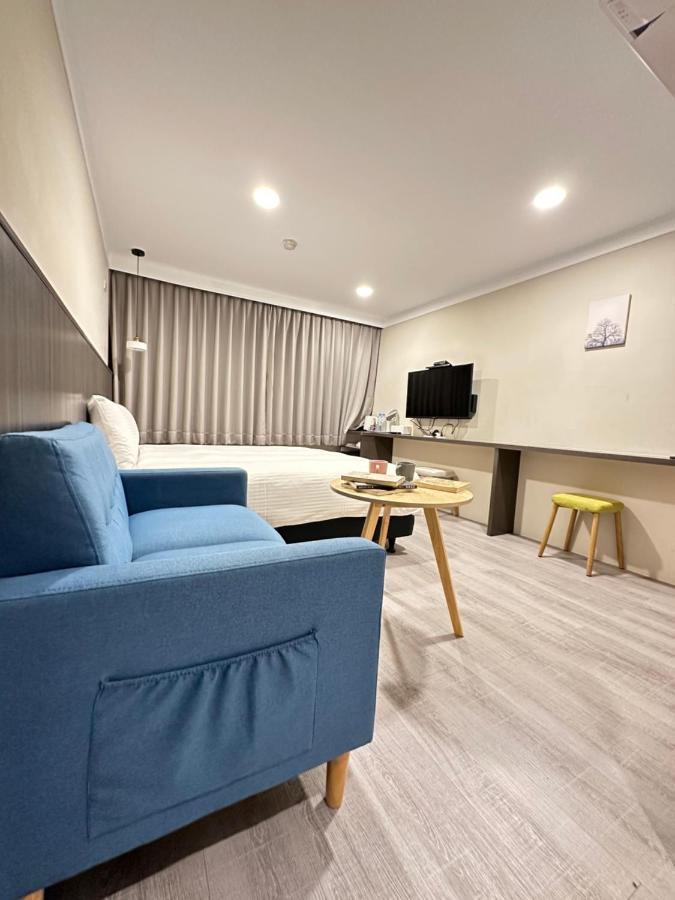 Yoshi Hotel - Tainan Station Branch Zewnętrze zdjęcie
